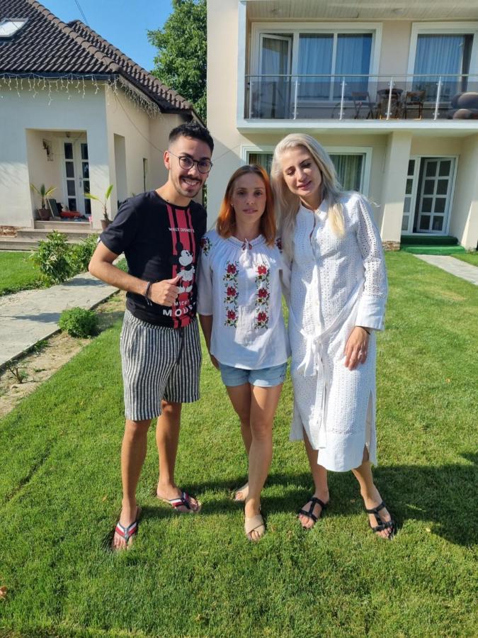 Готель Casa Sonia Тиргу-Жіу Екстер'єр фото